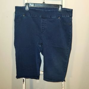 Chico's Perfect Stretch Short Size 3 Dark Blue Jean
